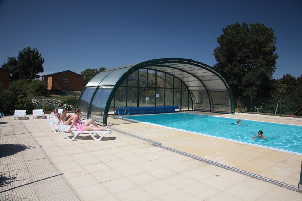 Hotel Camping Des Rulieres Saint-Valérien Exteriér fotografie