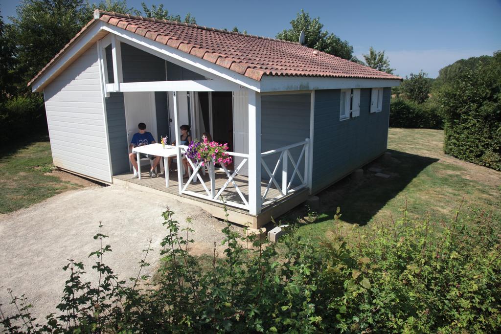 Hotel Camping Des Rulieres Saint-Valérien Exteriér fotografie