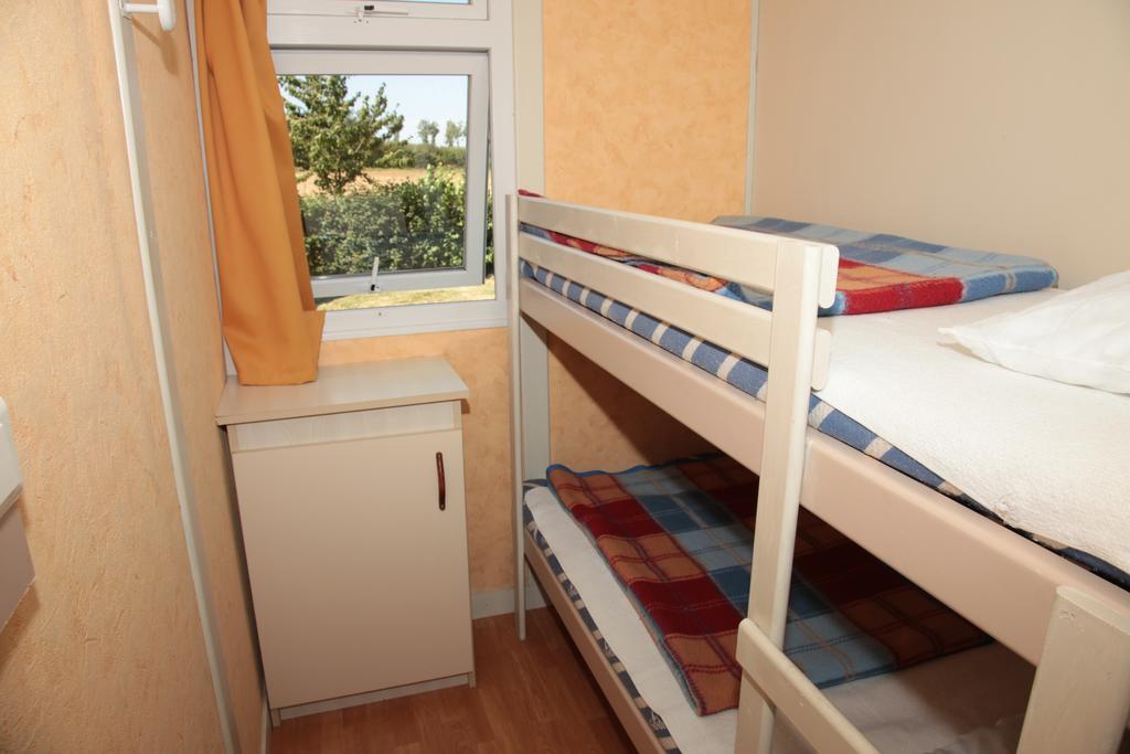 Hotel Camping Des Rulieres Saint-Valérien Exteriér fotografie